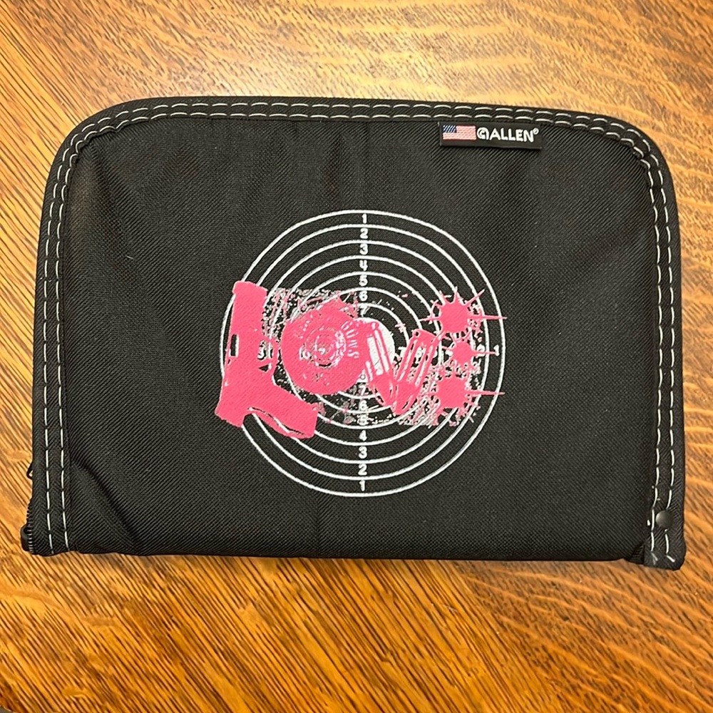Girls With Guns 10-Inch Lockable LOVE Handgun Case Made In The USA ( NEW )